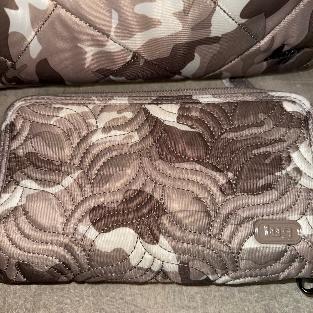 Lug Jitterbug And Rfid Protected Splits Xl Wallet… - image 6